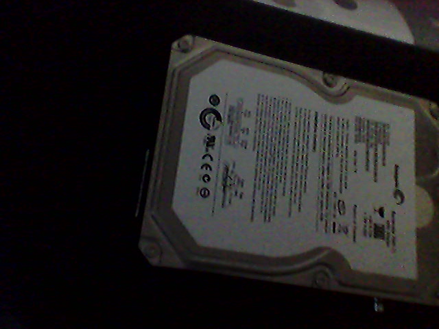  İZMİR İÇİ 1 TERABAYT SEAGATE BARRACUDA HDD SORUNLU 18 TL