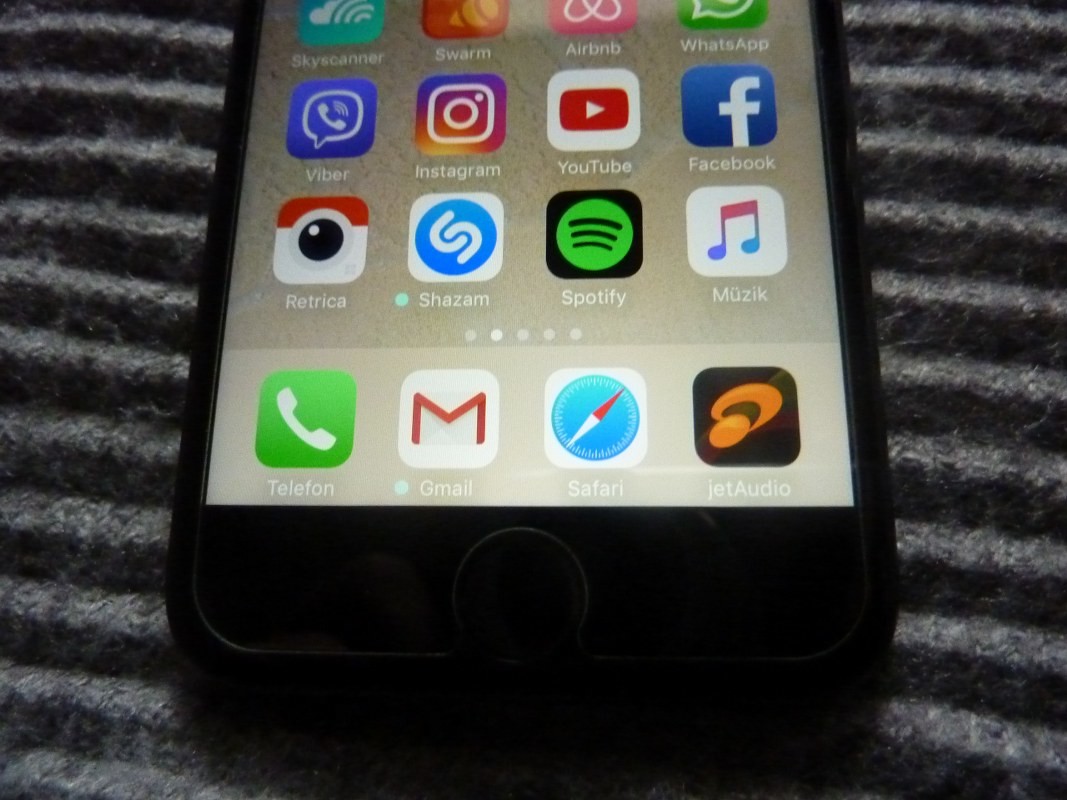 Sıfırdan Farksız iPhone 7 128GB Mat Siyah Kayıtsız SATILDI