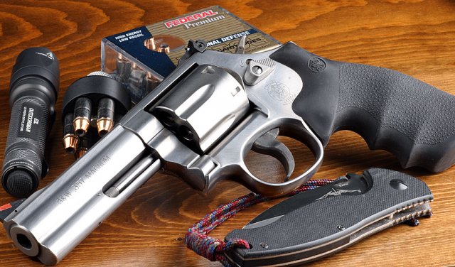  (Smith and Wesson 460 Magnum) SİLAH VİDEO,ACAYİP SES VAR