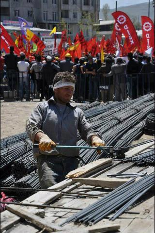  Sözde 1 Mayıs İşçi Bayramı