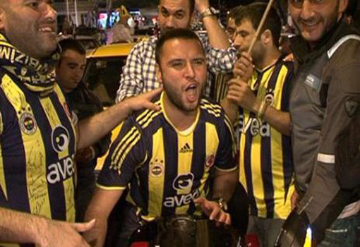  ..::Fenerbahçe Sevdalısı Ünlüler::..