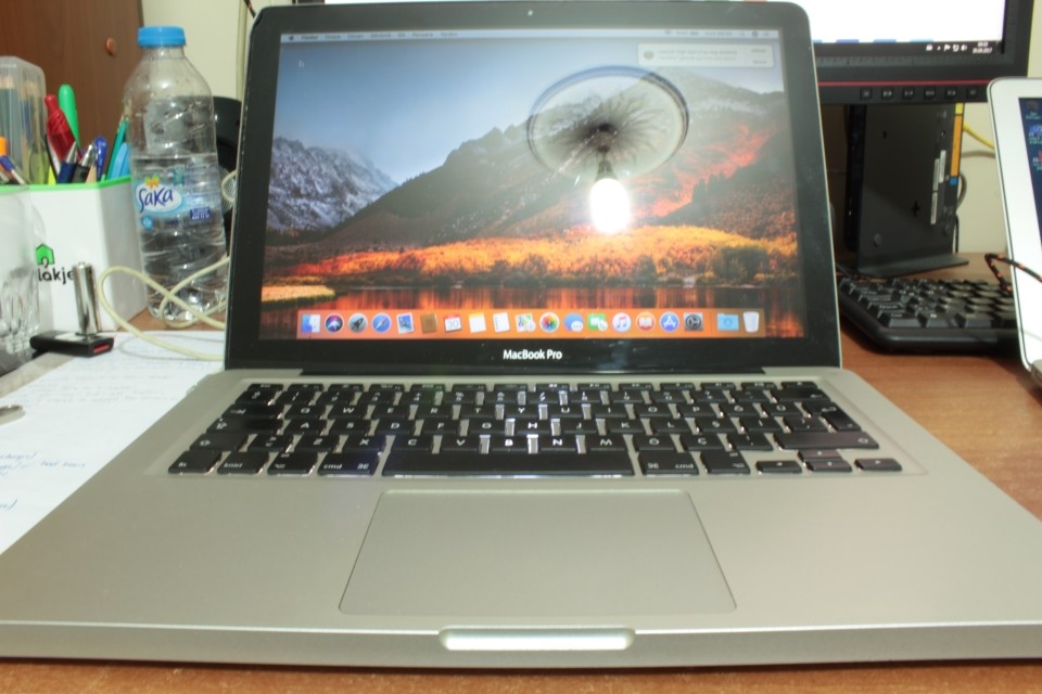 Macbook Pro Mid2012 1650 lira early 2008 17" 850 lira