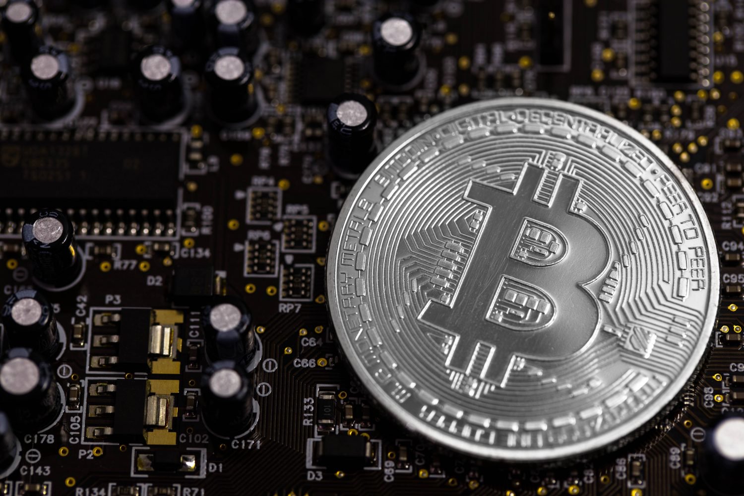 Bitcoin yatırım yapmak mantıklı mı ?