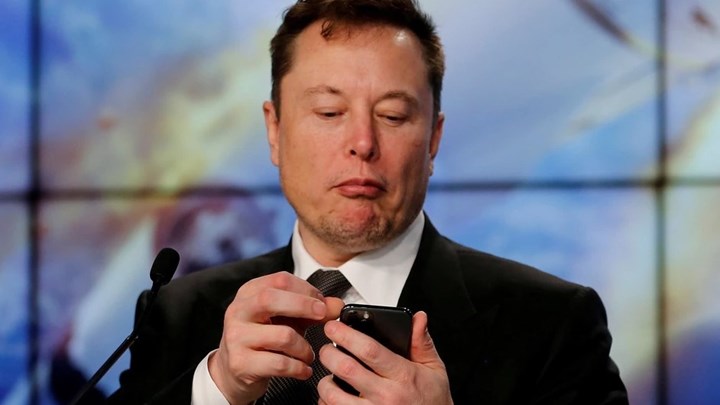 iPhone'a ve Android telefonlara rakip: Elon Musk kendi akıllı telefonunu üretebilir