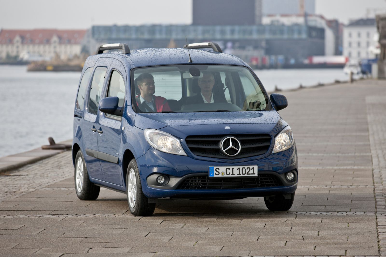  Renault Kangoo Makyajlanıyor