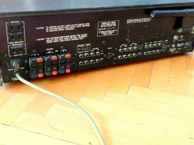  Sherwood S-9910 AM-FM Stereo Receiver Spesifikasyon?