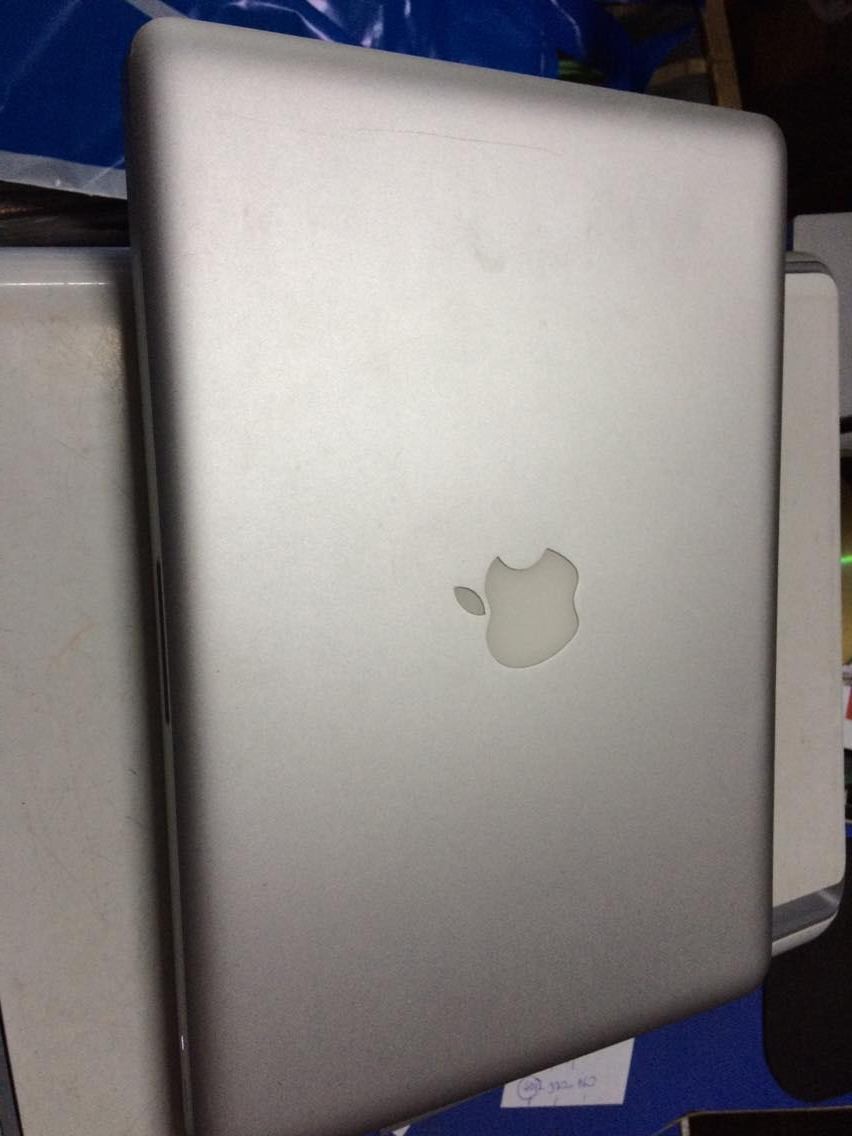  Temiz 13.3 MACBOOK CORE2DUO