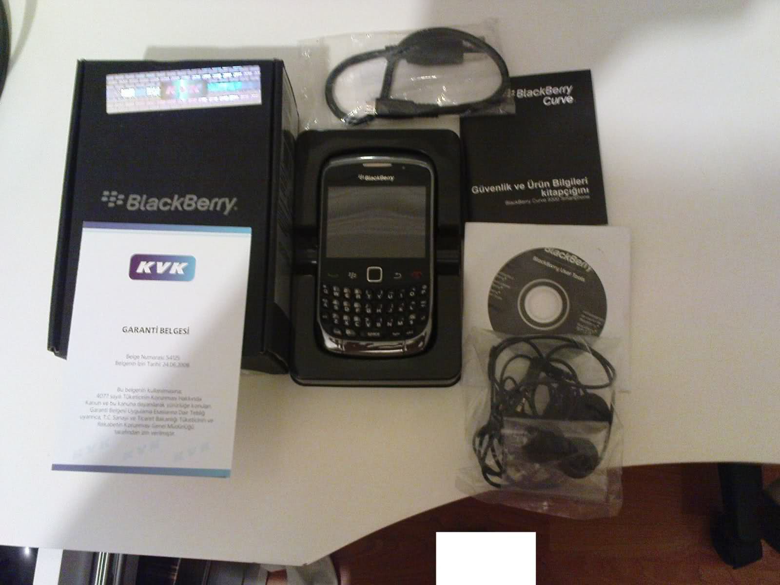  Blackberry 9300 Curve - KVK garantili - Takaslı- 400 TL