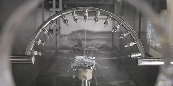 Apple'ın dayanıklılık laboratuvarı: iPhone’lara yapılan sert testler detaylandı