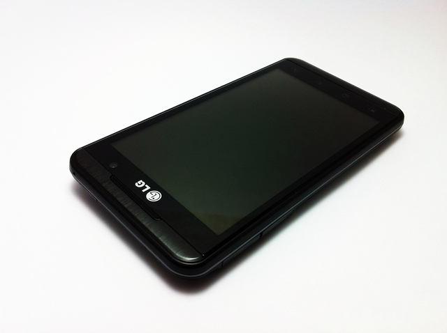  Full Kutulu SIFIR dan farksız LG Optimus 3D 950 TL