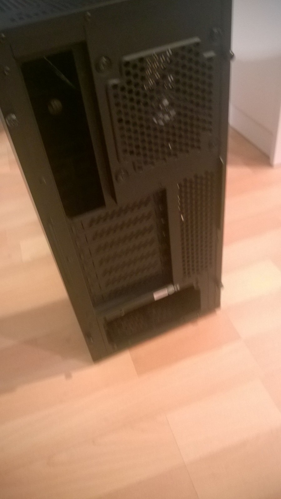  CORSAIR 200R Temiz Kasa 100TL