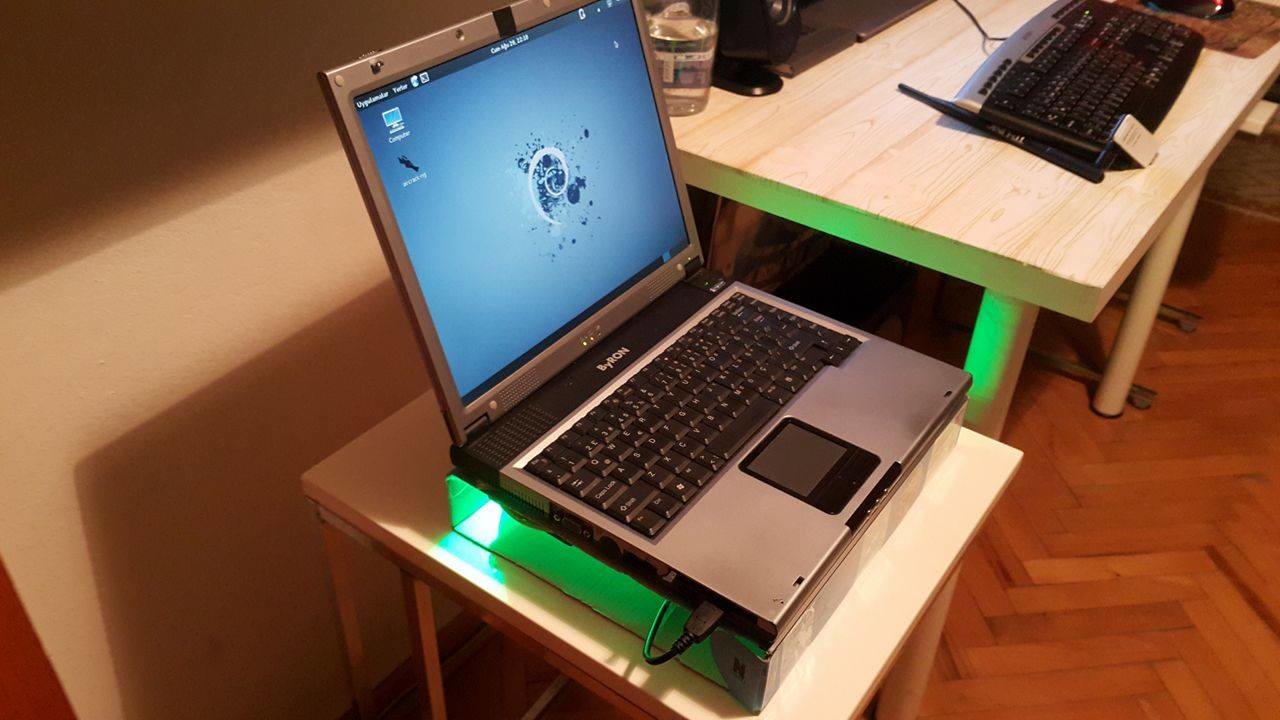  Ev yapımı laptop soğutucu