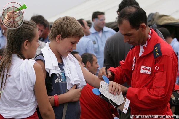  TÜRK PİLOT RESMİ