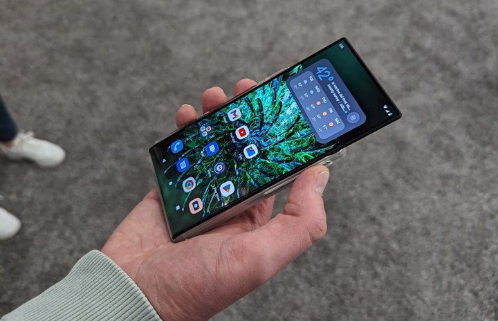 Motorola’nın Rizr konsepti geleceğin telefonlarına ışık tutuyor