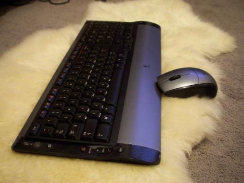  -- LOGİTECH S510 KABLOSUZ KLAVYE & MOUSE --