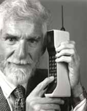  Dünyanın İlk Cep Telefonu !!!!!!