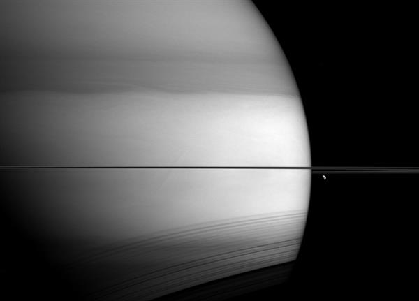 Cassini uzay aracından muhteşem Satürn fotoğrafı