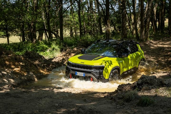 Yenilenen Jeep Avenger Türkiye'de satışa sunuldu