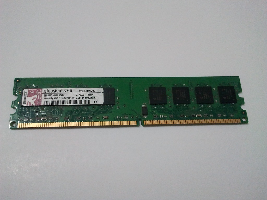  >>SATILIK<< Kingston 1GB 667MHz DDR2 Ram KVR667D2N5/1G