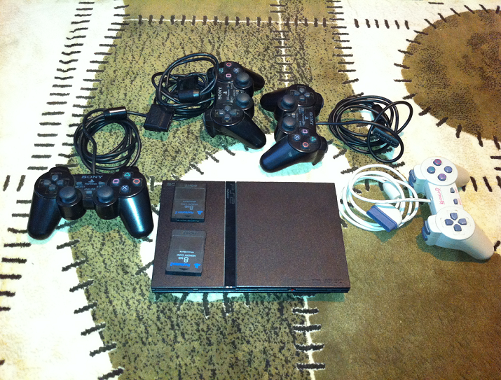  !!!Fiyat Anormal Oldu!!!Ps 2 - 4 joystik - 2 memorycard ve hediyeler