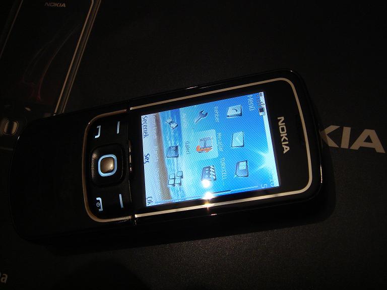  KVK  -  NOKIA 8600 LuNa ( 2 aYLıK )