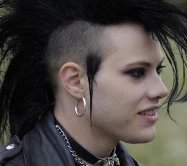  EMO ile GOTHİC'in farkı ne?