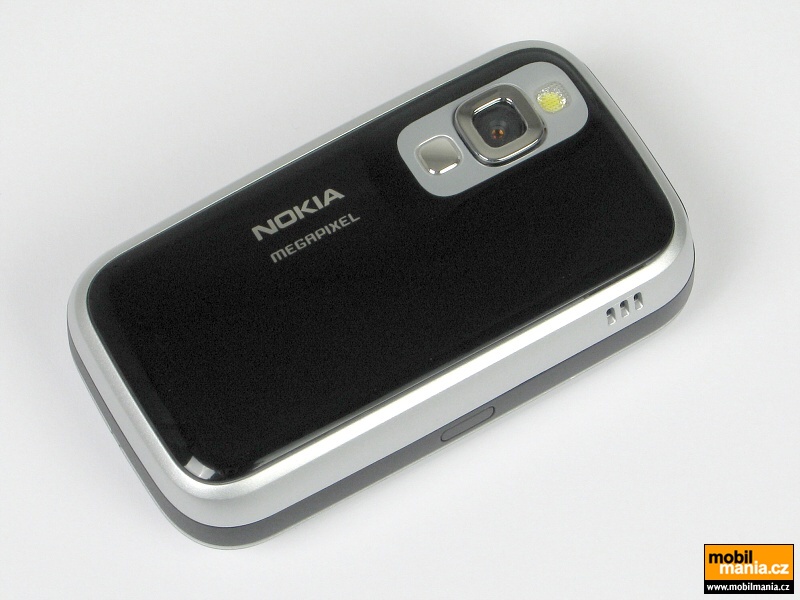  Nokia 6111  Sizce Nasıl ?
