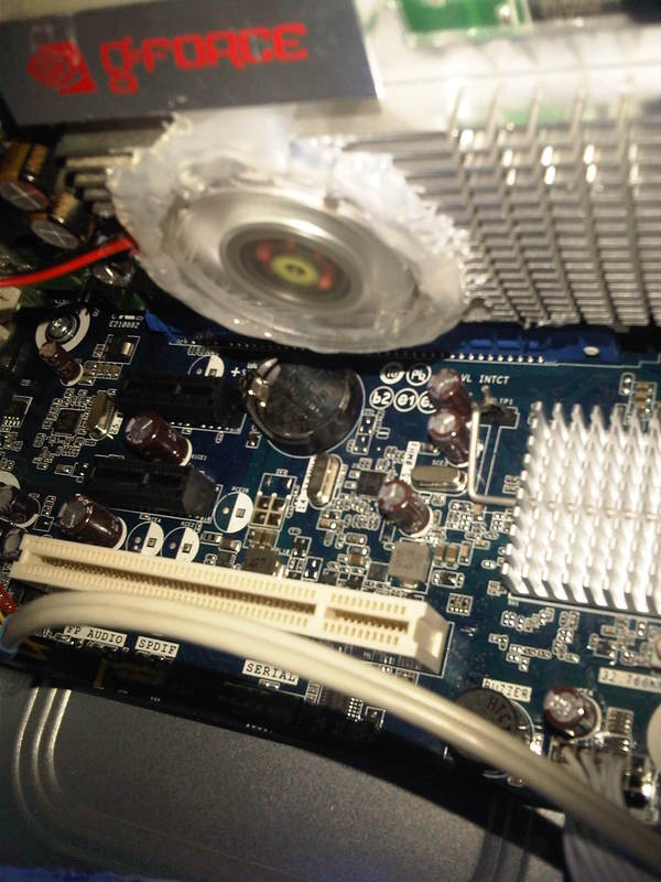  Axle GeForce 8600GT Modifiyesi