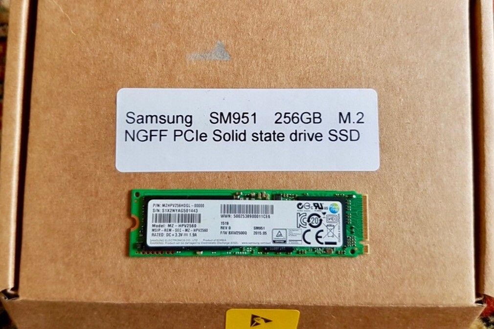 Samsung 256GB M.2 pci-ex SSD Surucu 