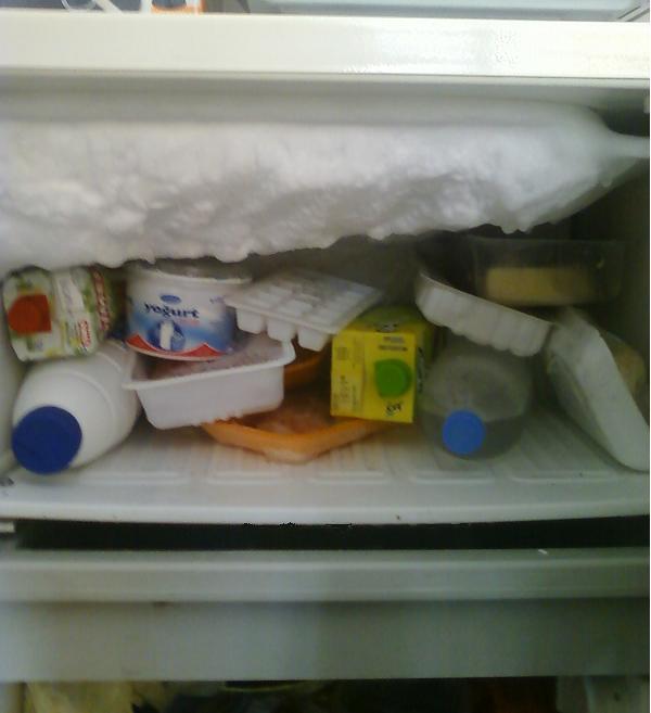  Buzdolabımdaki karlanma problemi ile ilgili yardım..Candoğan bey el atarsan..
