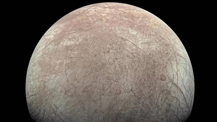 Jüpiter'in uydusu Europa, günde 1.000 ton oksijen üretiyor: Peki bu kaç insana yeter?