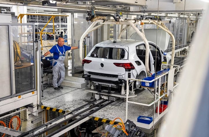 Volkswagen, Almanya'da 30 bin kişiyi işten çıkarabilir