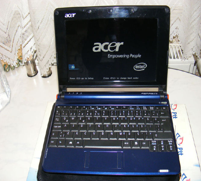 Aspire one zg5. Acer zg5 нетбук. Acer Aspire one zg5. Acer Aspire zg5 характеристики. Acer Aspire one zg8 Дата выхода.
