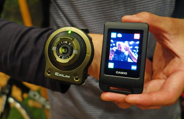 Casio'dan ayrılabilir vizörlü aksiyon kamerası