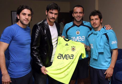  ..::Fenerbahçe Sevdalısı Ünlüler::..
