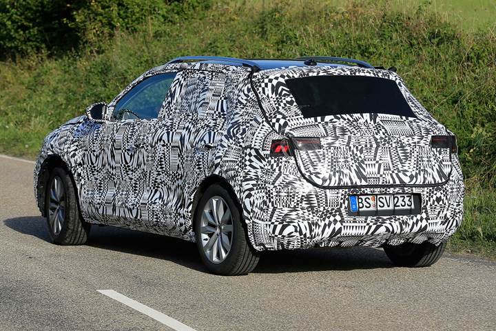Yeni Volkswagen Polo SUV test sırasında görüntülendi