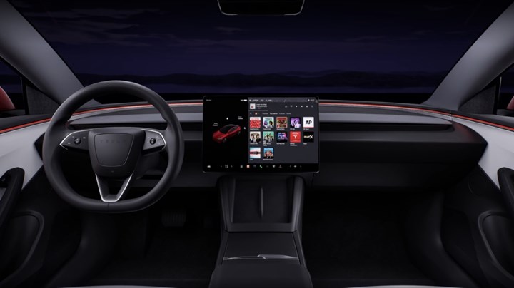 Tesla, Siri gibi kendi araç içi sesli asistanını geliştiriyor