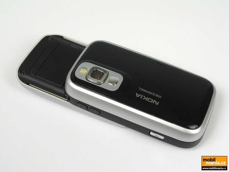  Nokia 6111  Sizce Nasıl ?