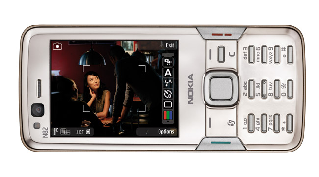 Nokia N82; 5 MP kameranın telefonla buluştuğu nokta