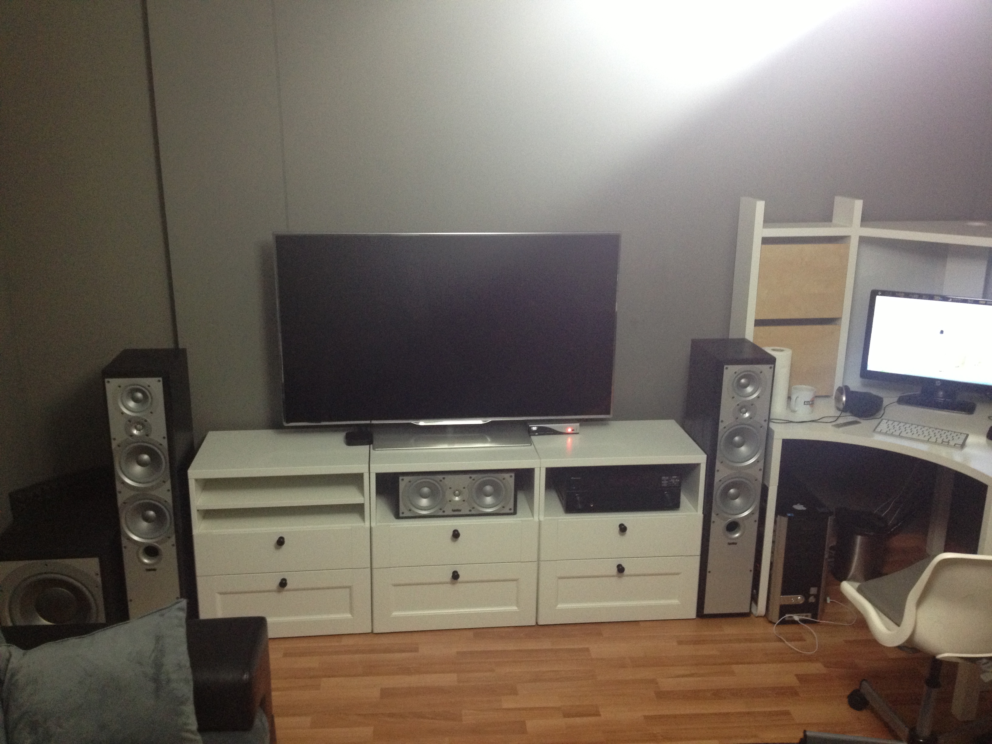  2013 Philips 7008 Serisi Ana Konu (42/47/55PFL7008K)