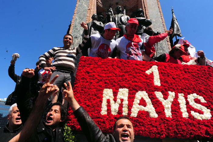 1 мая в турции. День труда в Турции. 1 Мая в Италии праздник. Первомай в Турции.