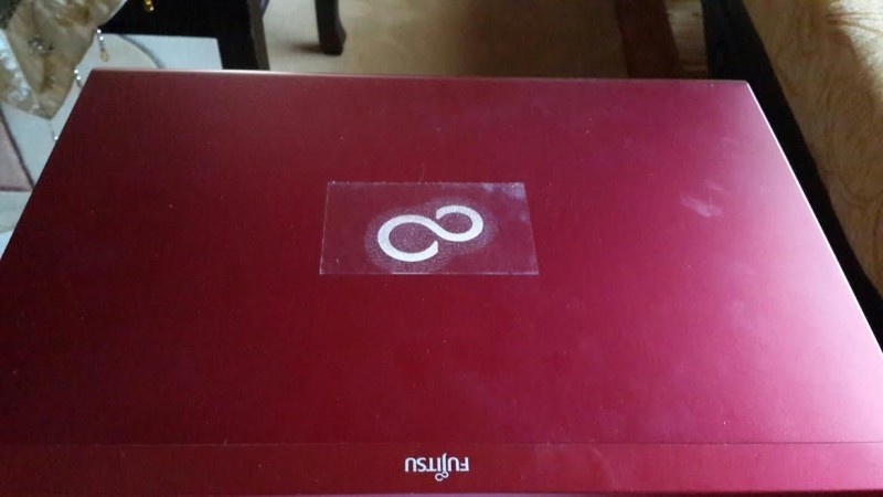  SATILIK KIRMIZI FUJİTSU ULTRABOOK i5 -13.3'.