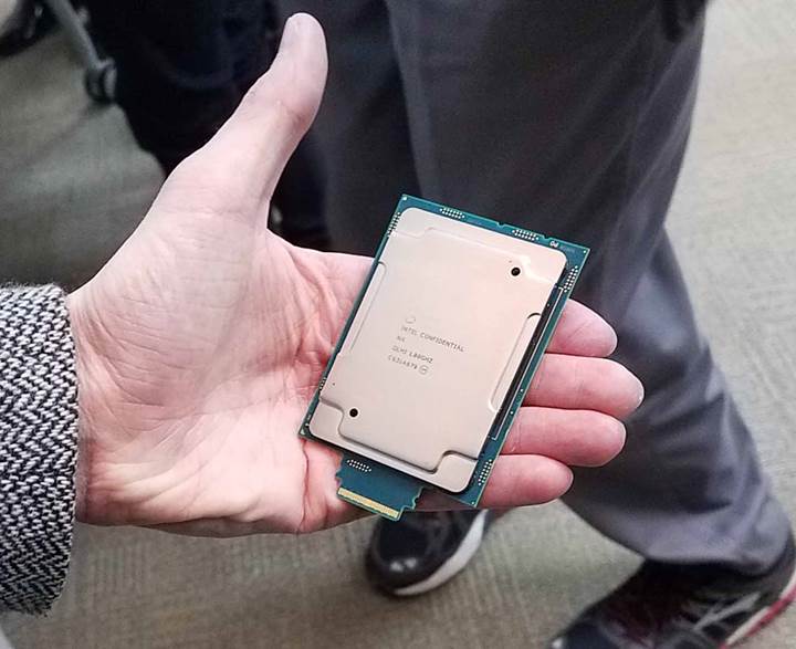 Intel Xeon Gold 8176’lı sistem 670 watt güç tüketiyor