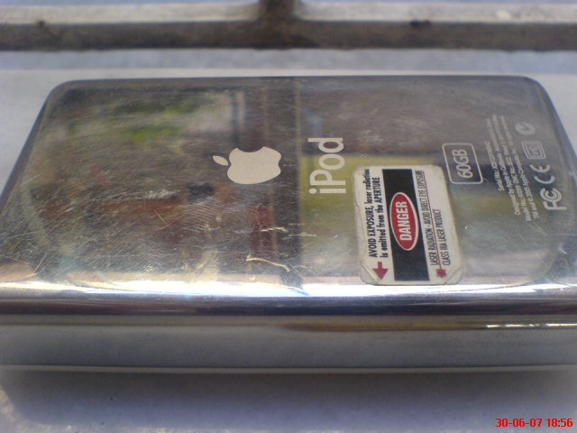  60 GB IPOD_____________İNDİRİM_________________290 YTL