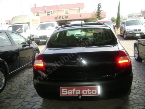  VW Jetta mı RENAULT MEGANE MI ?