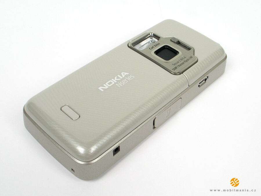  ^^ Nokia N82 | S60 3.1 - 2.4' QVGA LCD | 5MP - Xenon Flash - AF | WLAN - GPS ^^