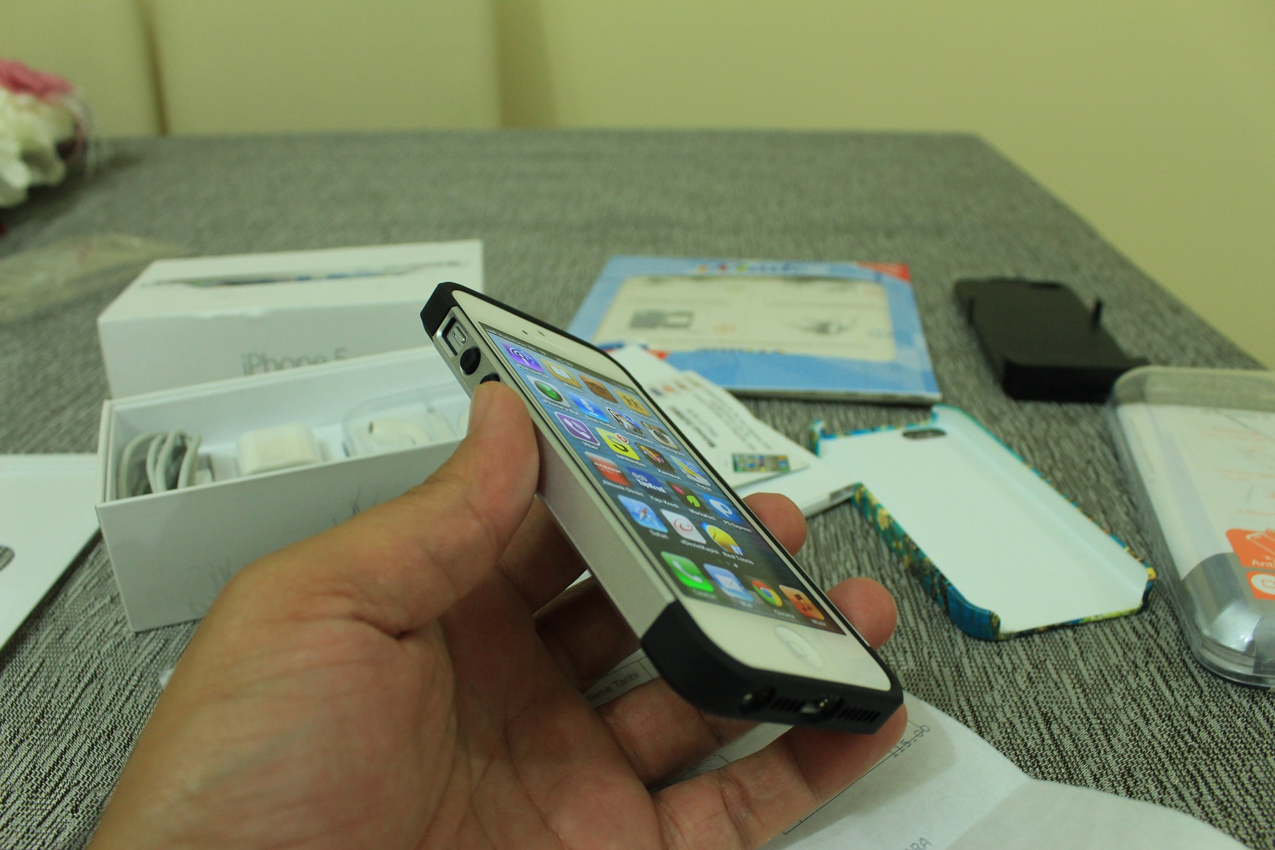  iphone 5 Beyaz 16 Gb Ekstra Hediyeleriyle