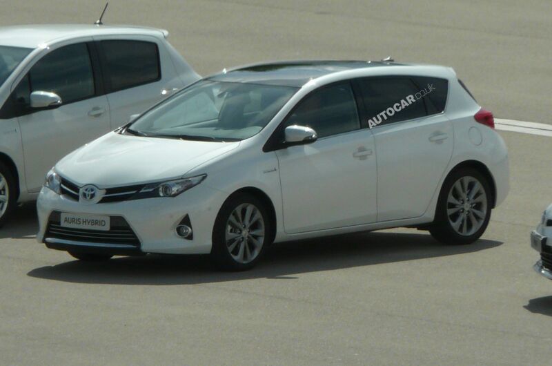  Toyota Auris 2013