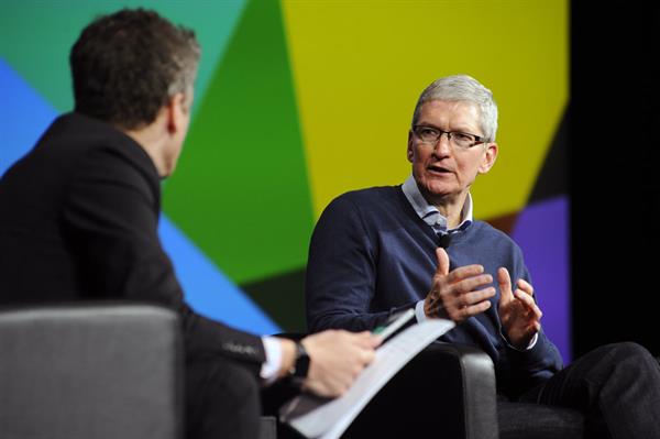 Tim Cook : iOS ve OS X birleştirilmeyecek