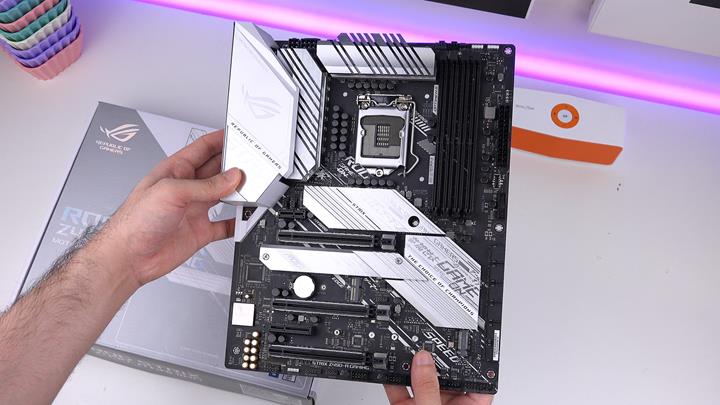 Asus büyük güçlerle oynuyor! 'Asus Z490 A-Gaming/XII Hero/Apex'